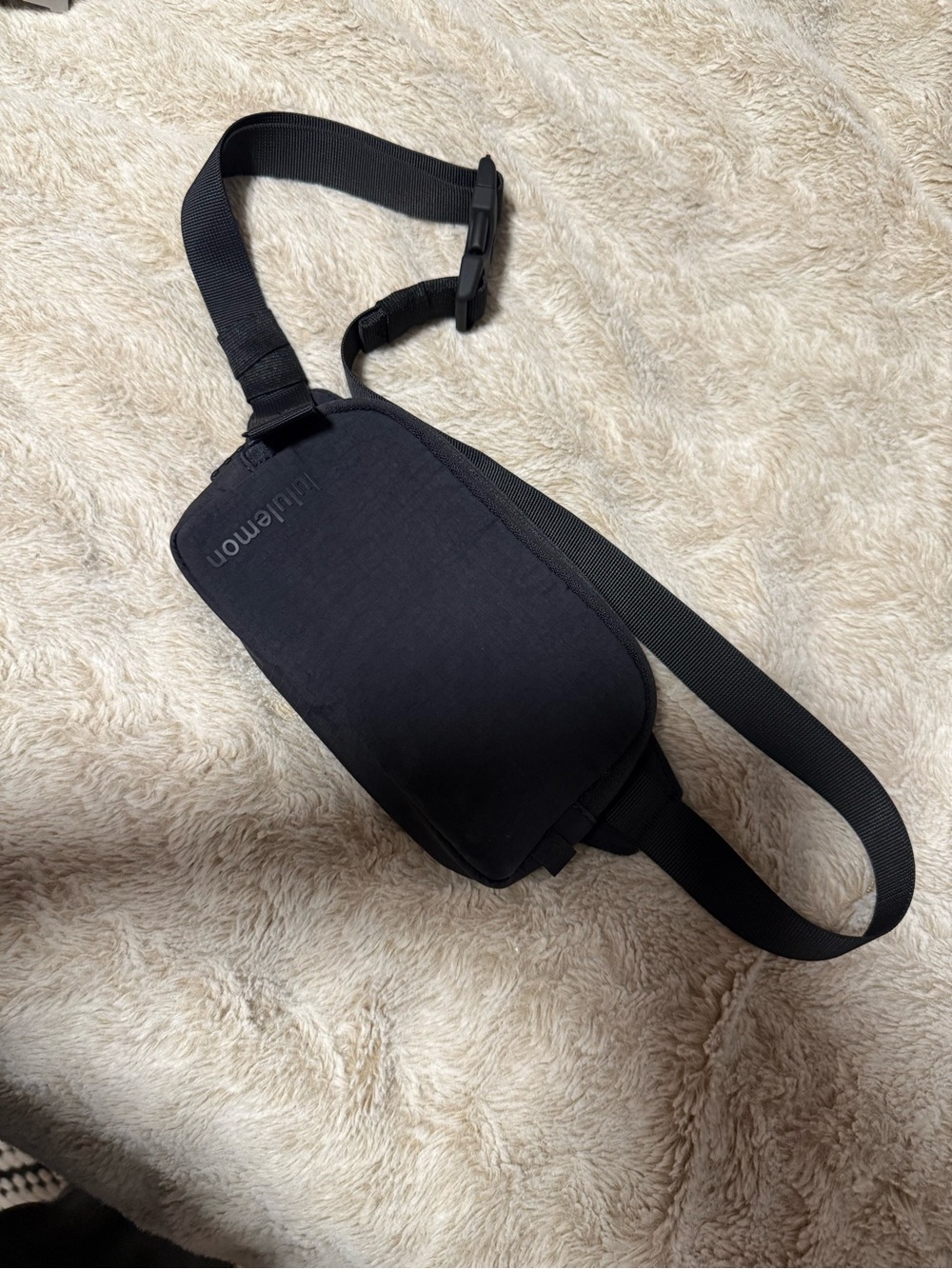 lululemon athletica women’s belt Bag. Mini